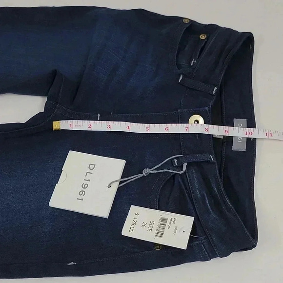 DL1961 Amanda Petite Low- Rise Skinny In Moscow - Picture 7 of 13